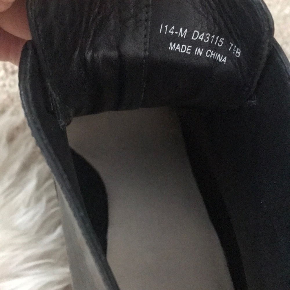 Gorgeous Cole Haan ankle Boots - Picture 6 of 7